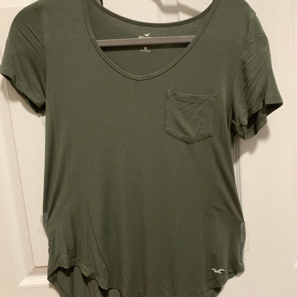 Dark green Hollister top with pocket detail